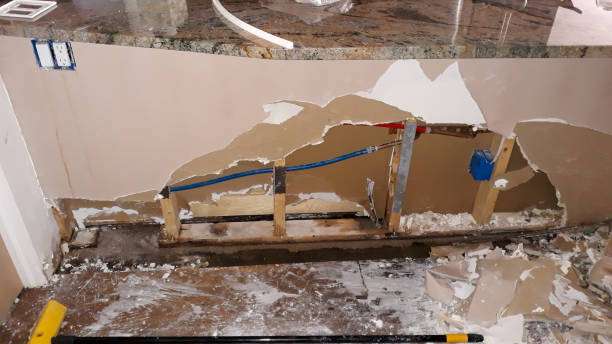 Best Commercial water damage restoration  in Avondale, PA